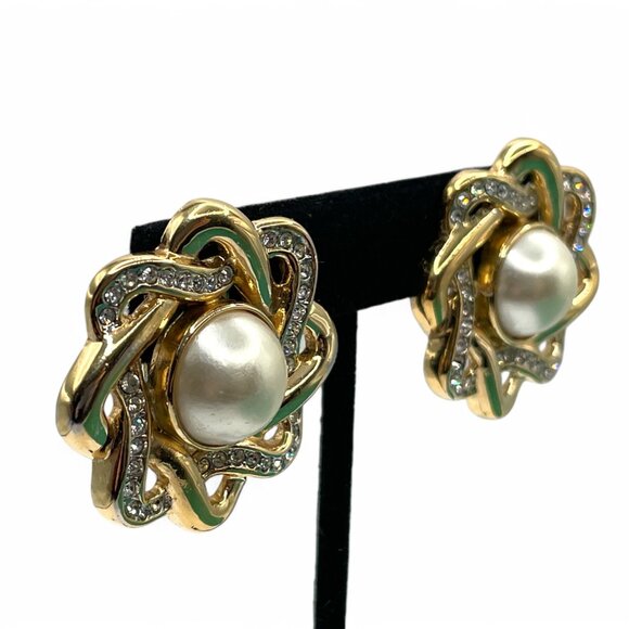 Vintage BUTLER Large Pearl and Rhinestone Clip-On Earrings Pave Gold Tone - Picture 2 of 9